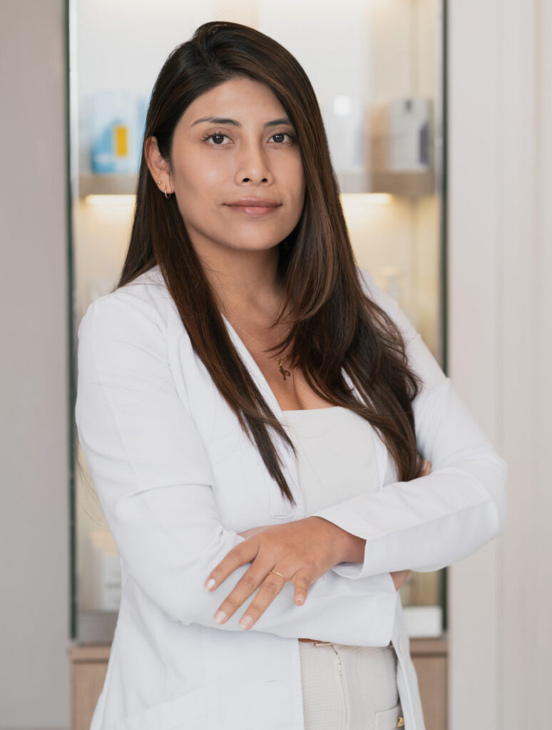 Dra Annie Chauca